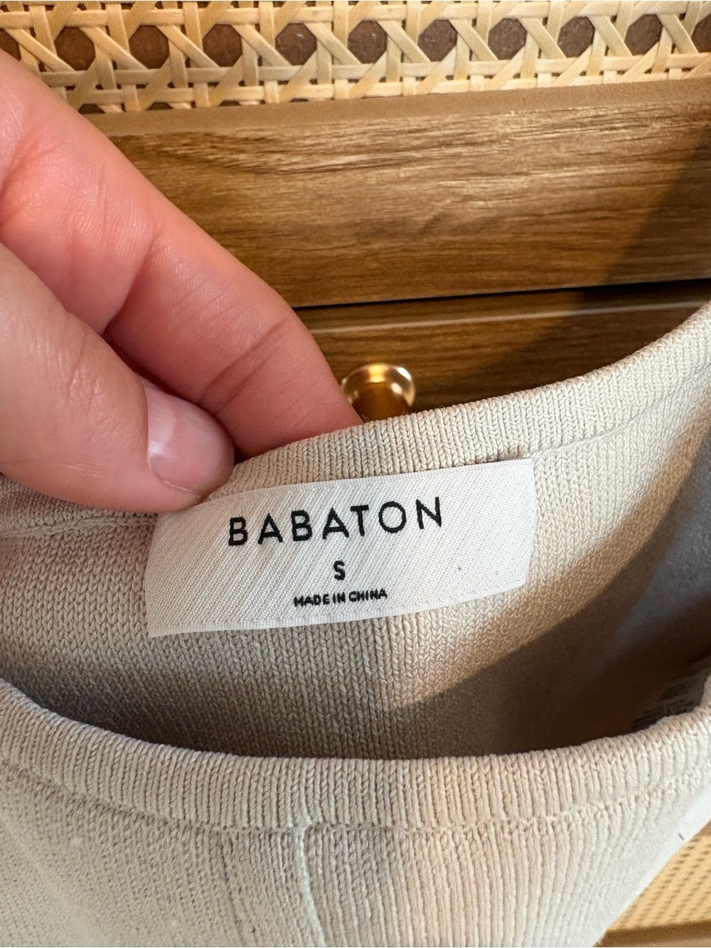 Aritzia Cream Square-Neck Cropped Tank - Picture 3 of 3